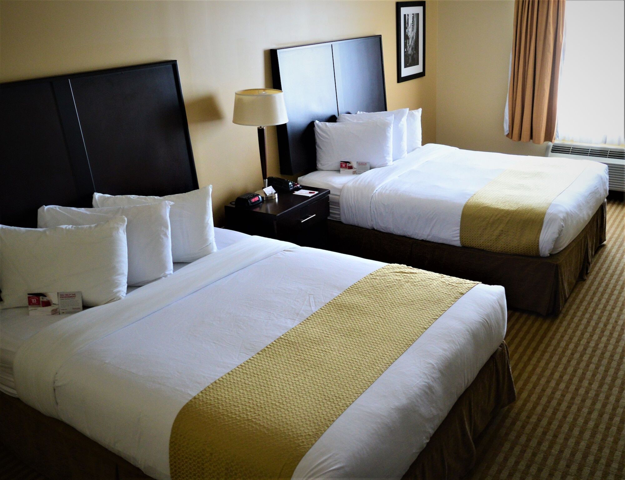 Ramada By Wyndham Cold Lake Bagian luar foto